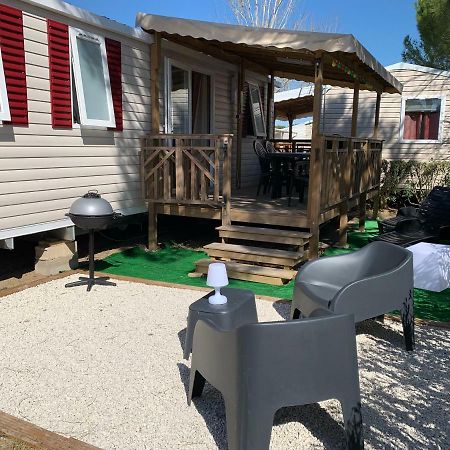 Mobilhome Vias Plage Dans Camping Экстерьер фото