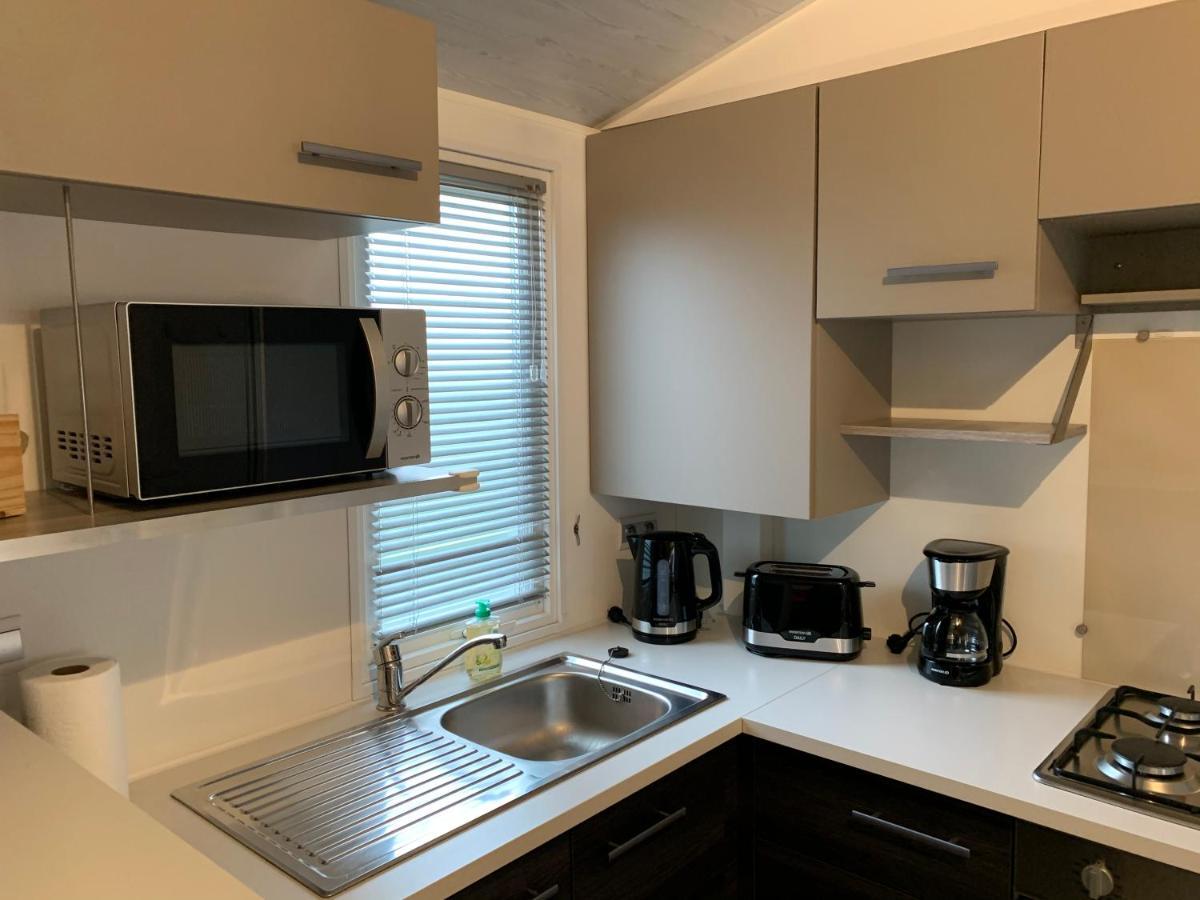 Mobilhome Vias Plage Dans Camping Экстерьер фото