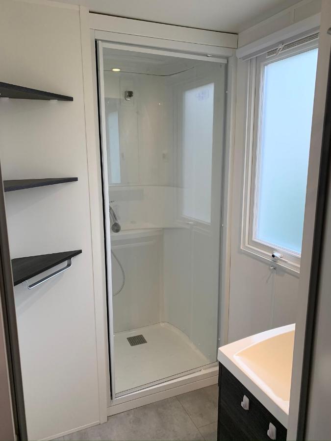 Mobilhome Vias Plage Dans Camping Экстерьер фото