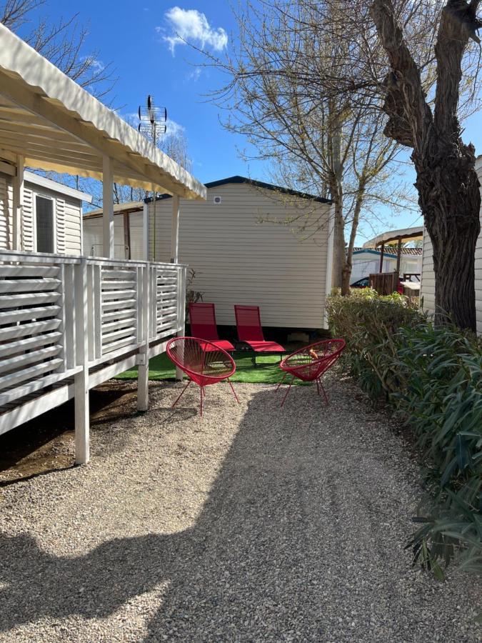 Mobilhome Vias Plage Dans Camping Экстерьер фото
