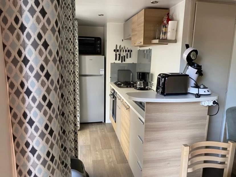 Mobilhome Vias Plage Dans Camping Экстерьер фото