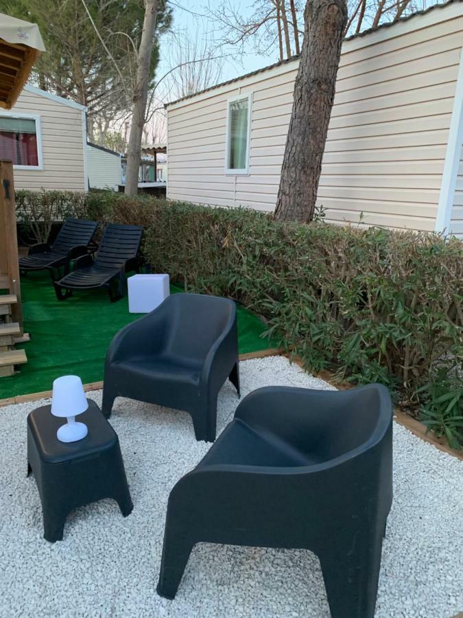 Mobilhome Vias Plage Dans Camping Экстерьер фото