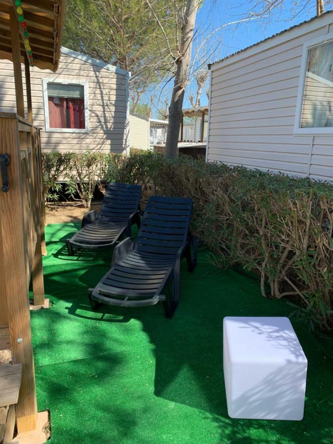Mobilhome Vias Plage Dans Camping Экстерьер фото